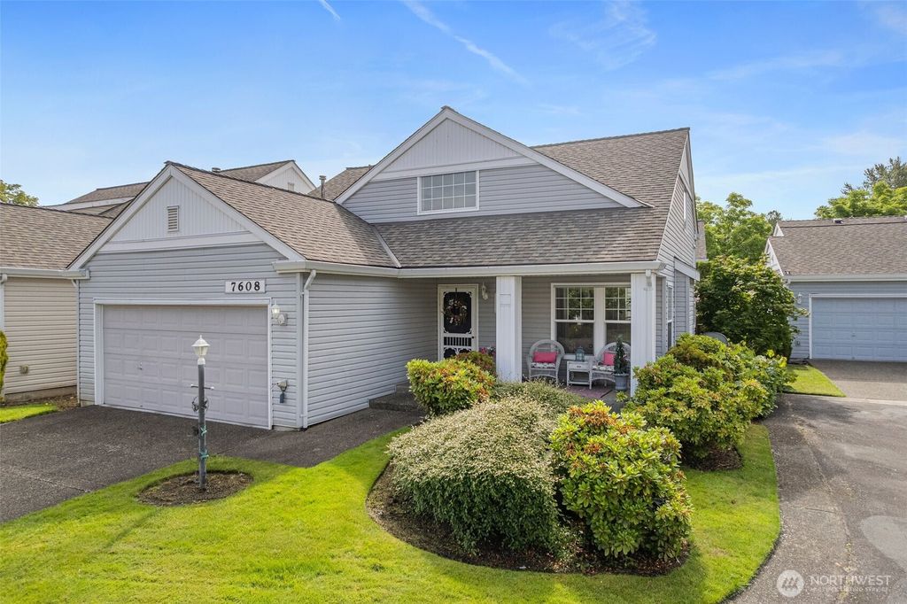 Photo of 7608 145th Avenue Ct E, Sumner, WA 98390 (MLS # 2525214)