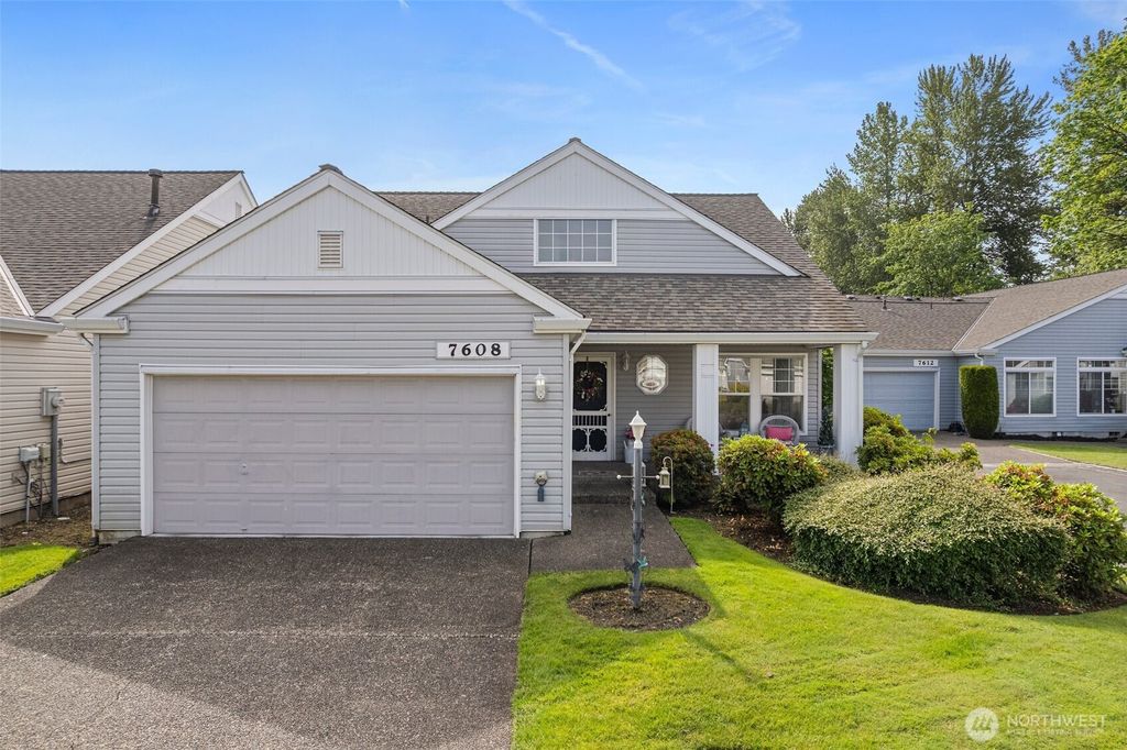 Photo of 7608 145th Avenue Ct E, Sumner, WA 98390 (MLS # 2525214)