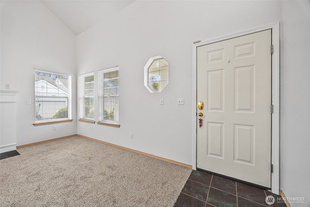 Photo of 7608 145th Avenue Ct E, Sumner, WA 98390 (MLS # 2525214)