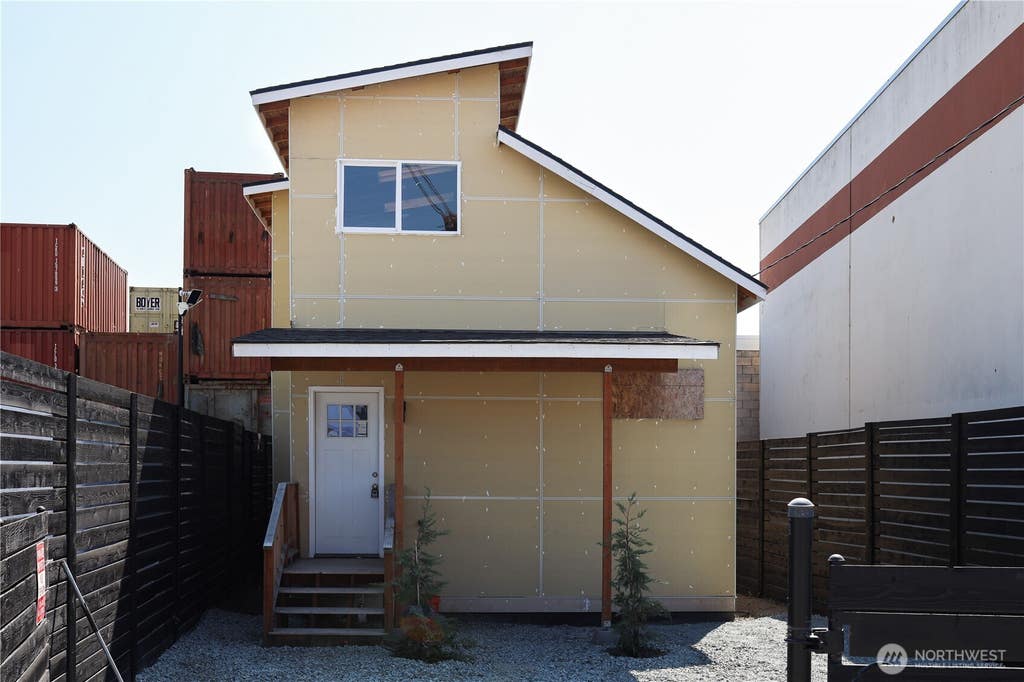 Photo of 719 S Riverside Drive, Seattle, WA 98108 (MLS # 2574988)