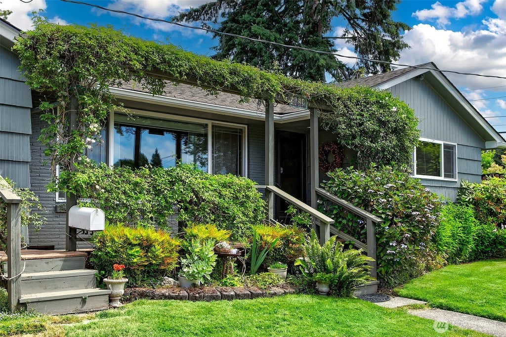 Photo of 4854 47th Avenue SW, Seattle, WA 98116 (MLS # 2544798)