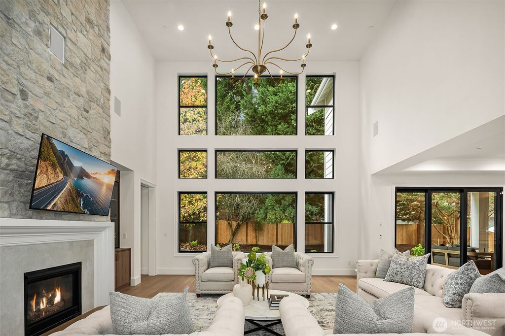 Photo of 1009 102nd Place SE, Bellevue, WA 98004 (MLS # 2468320)