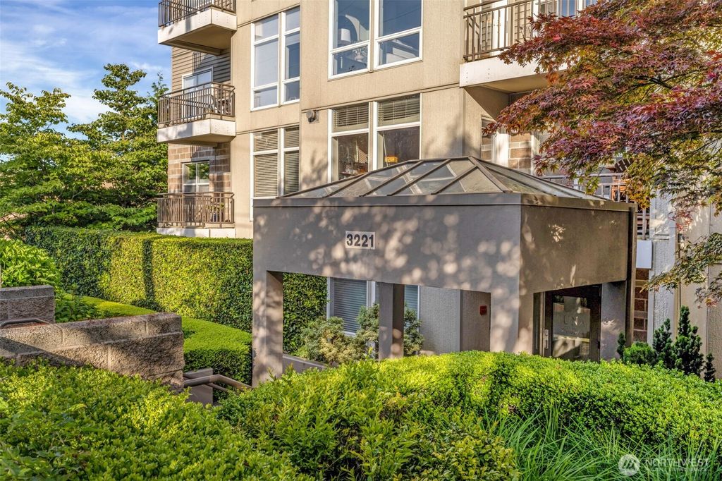 Photo of 3221 SW Avalon Way #506, Seattle, WA 98126 (MLS # 2389429)