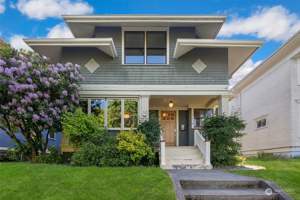 Photo of 145 29th Avenue, Seattle, WA 98122 (MLS # 2078076)