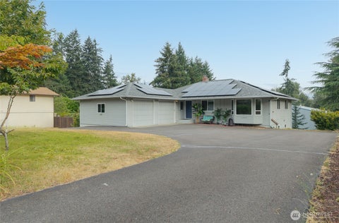 Photo of 11022 SE 313th Street, Auburn, WA 98092 (MLS # 2573228)