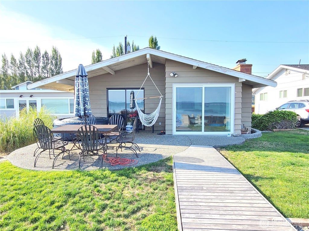 Photo of 214 Driftwood Shores, Camano Island, WA 98282 (MLS # 2579074)