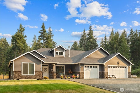 Photo of 330 Pioneer Trail Road, Cle Elum, WA 98922 (MLS # 2566091)