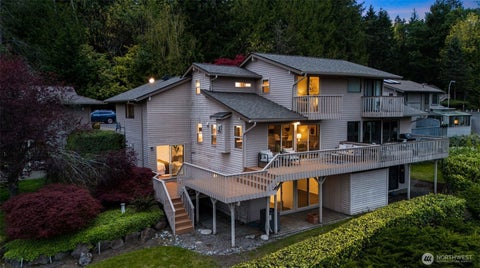 Photo of 216 167th Place NE, Bellevue, WA 98008 (MLS # 2559663)
