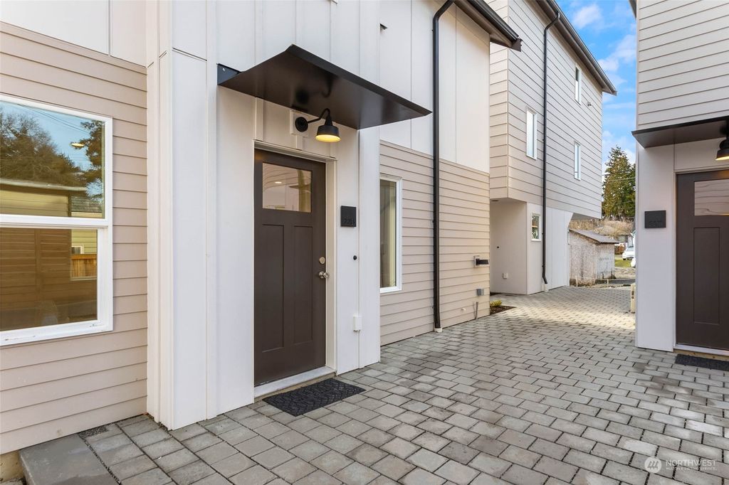 Photo of 2213 17th Avenue S, Seattle, WA 98144 (MLS # 2040453)