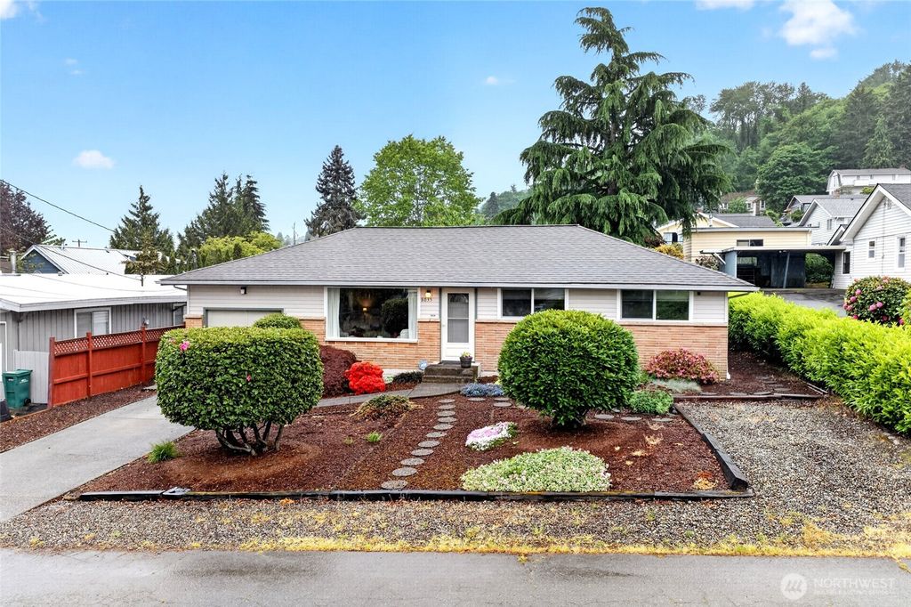 Photo of 8035 S 116th Street, Seattle, WA 98178 (MLS # 2527321)