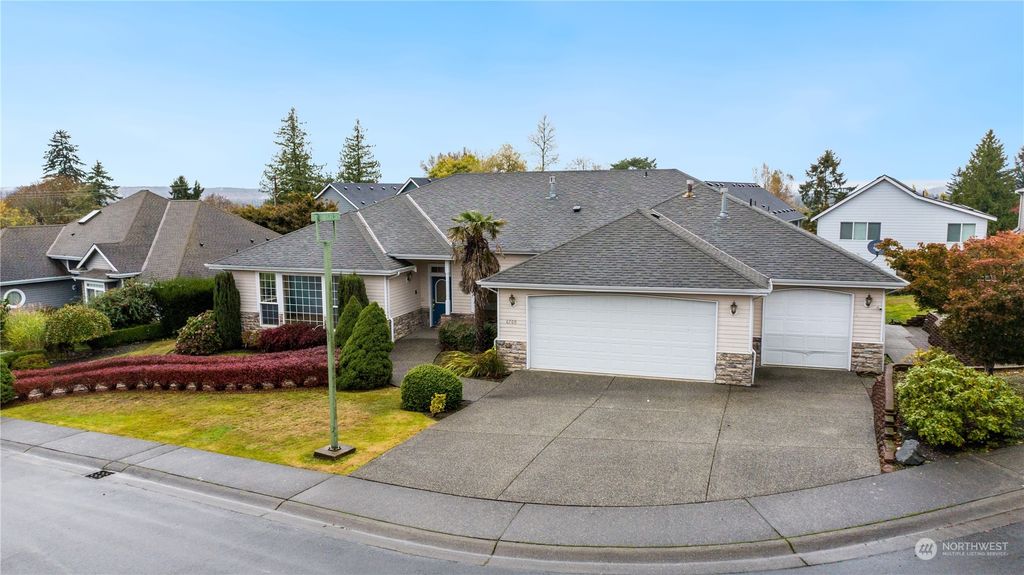 Photo of 6709 45th Place NE, Marysville, WA 98270 (MLS # 2306211)