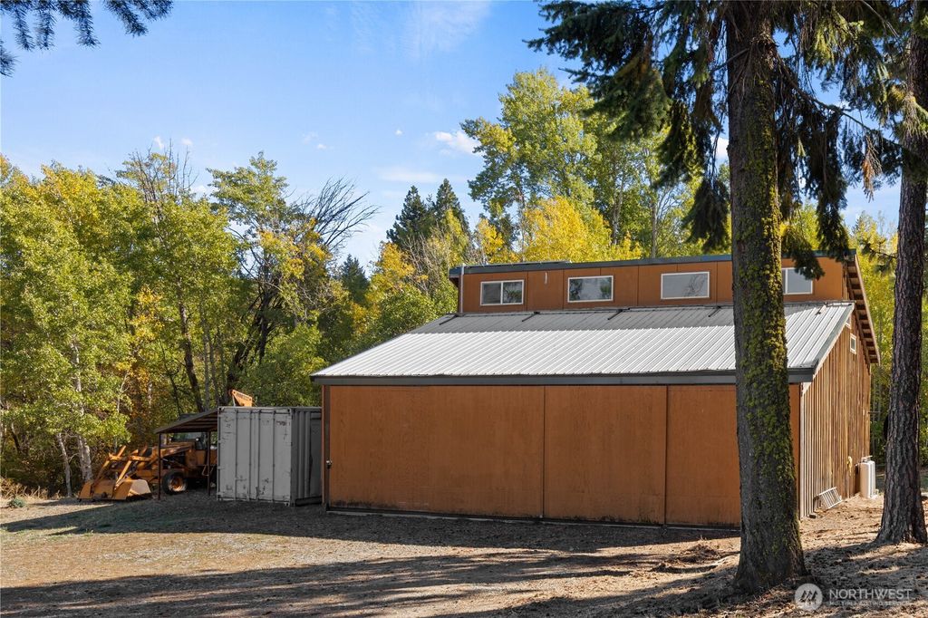 Photo of 601 Kretschman Drive, Cle Elum, WA 98922 (MLS # 2496829)