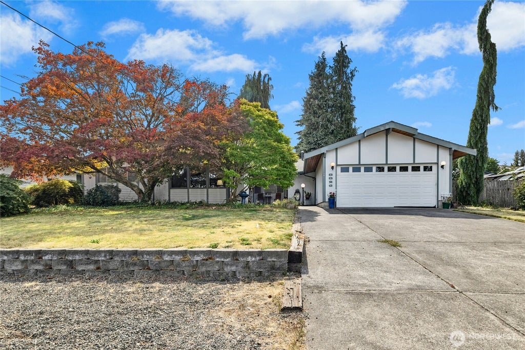 Photo of 8826 Cascadia Avenue, Everett, WA 98208 (MLS # 2570906)