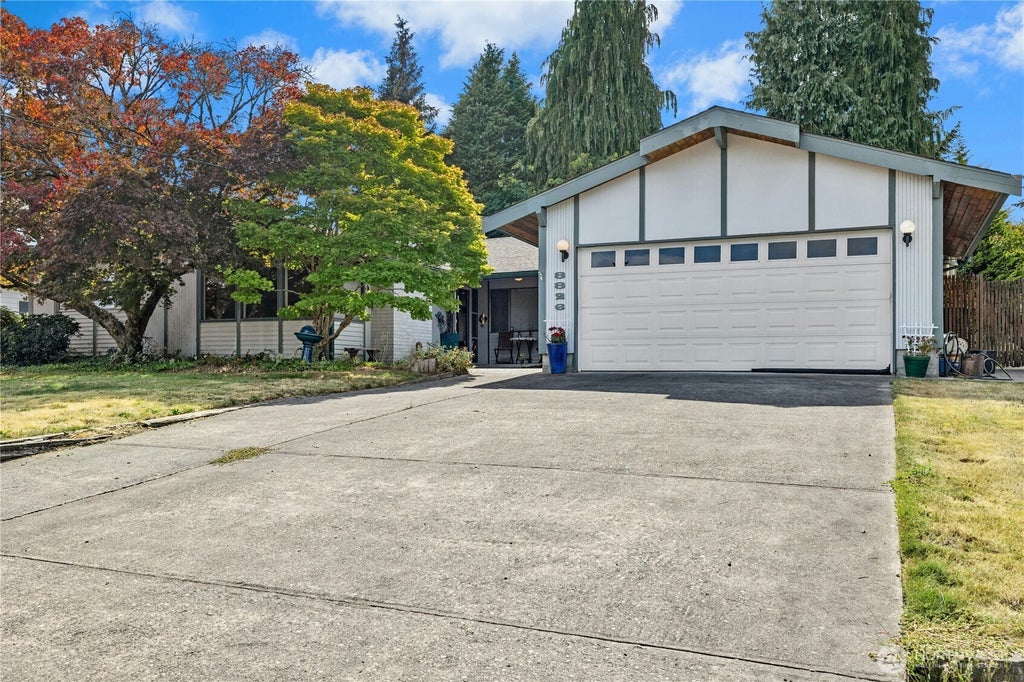 Photo of 8826 Cascadia Avenue, Everett, WA 98208 (MLS # 2570906)