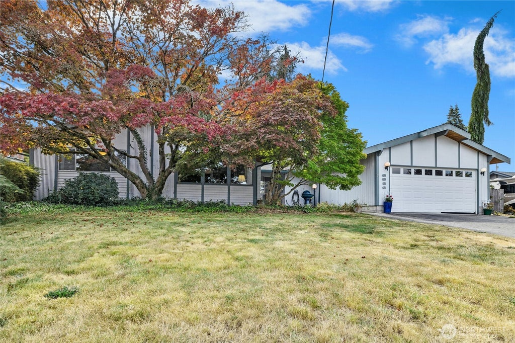 Photo of 8826 Cascadia Avenue, Everett, WA 98208 (MLS # 2570906)