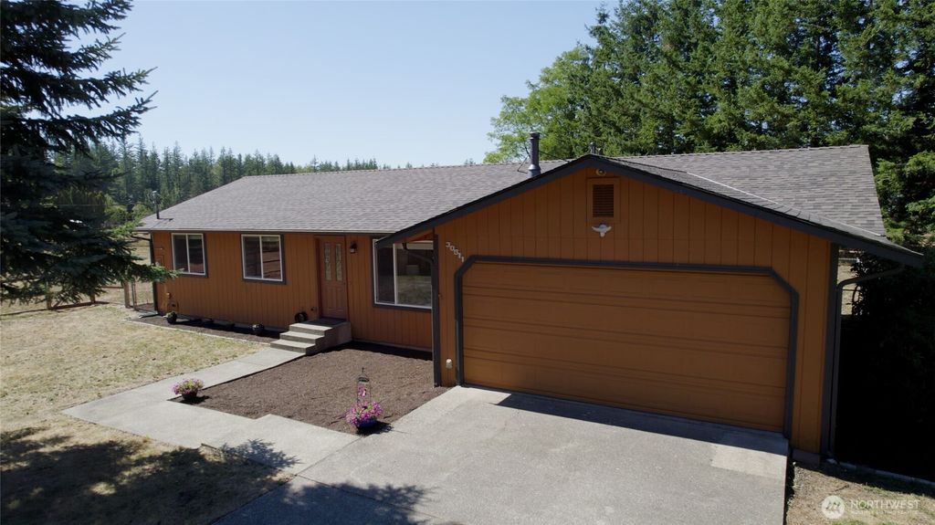 Photo of 30511 335th Avenue SE, Ravensdale, WA 98051 (MLS # 2419759)