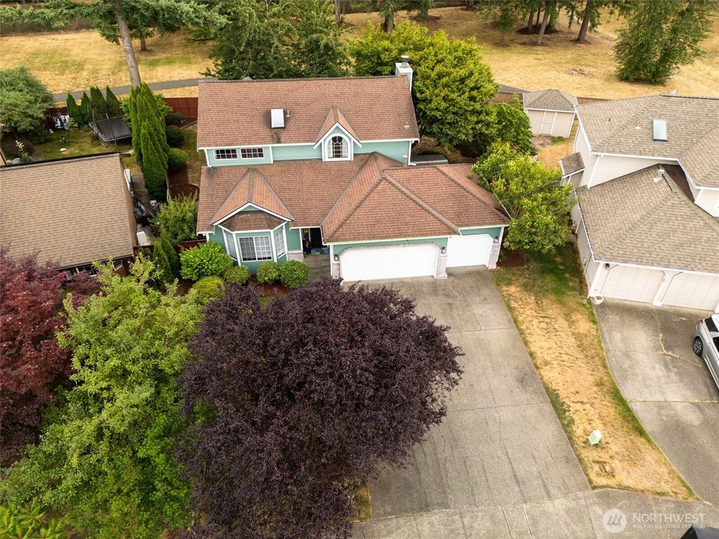 Photo of 23215 SE 282nd Place, Maple Valley, WA 98038 (MLS # 2407815)