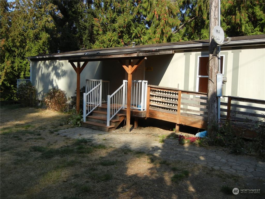 Photo of 6919 Grove Street, Marysville, WA 98270 (MLS # 2006827)