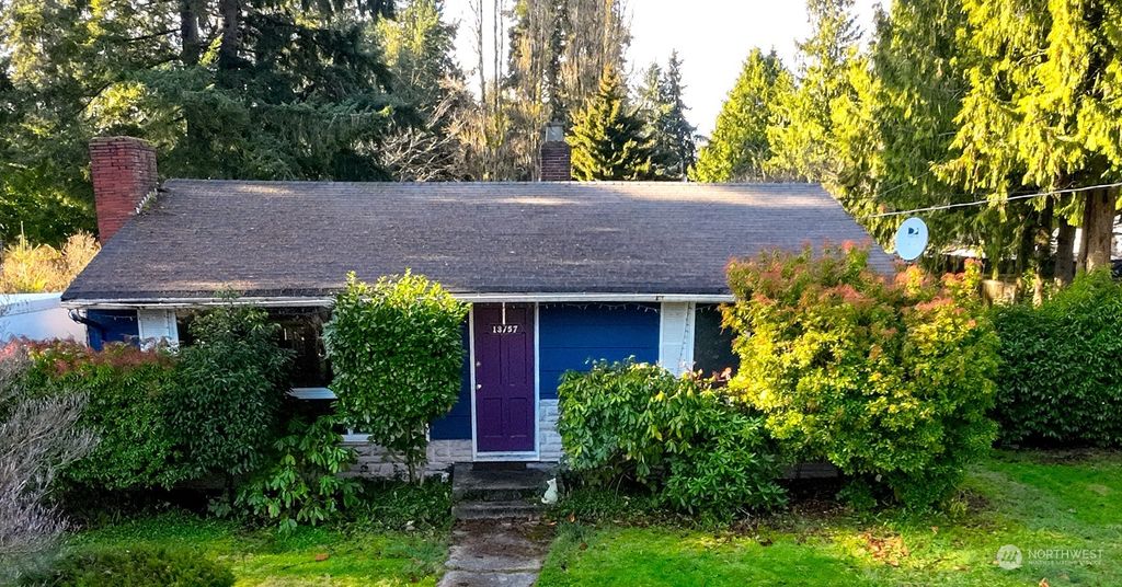 Photo of 13757 Ashworth Avenue N, Seattle, WA 98133 (MLS # 2185731)