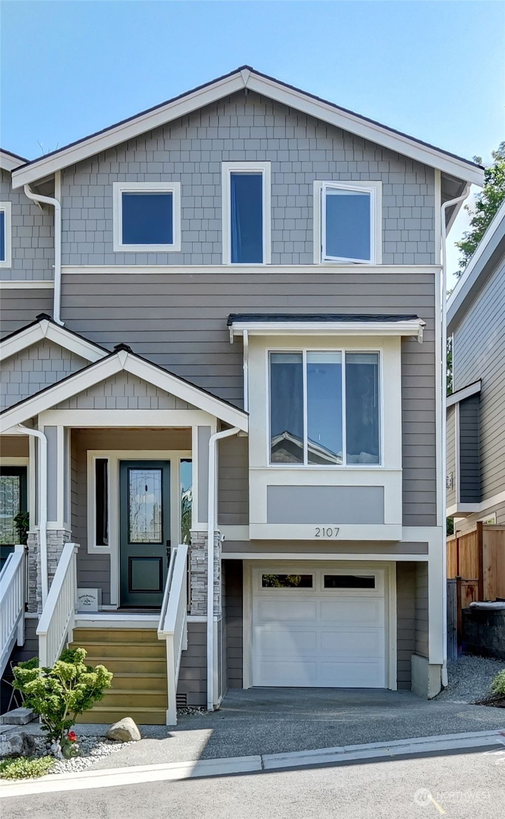 Photo of 2107 NW Lynx Loop, Issaquah, WA 98027 (MLS # 2145938)