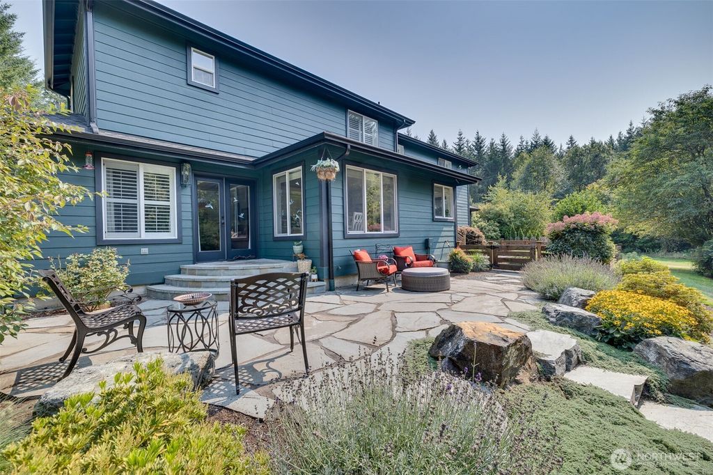 Photo of 17922 78th Street NE, Granite Falls, WA 98252 (MLS # 2476973)