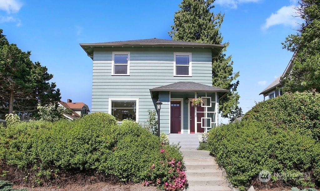 Photo of 1926 Rockefeller Avenue, Everett, WA 98201 (MLS # 2200293)