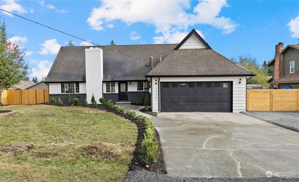 Photo of 10907 23rd Drive SE, Everett, WA 98208 (MLS # 2318927)