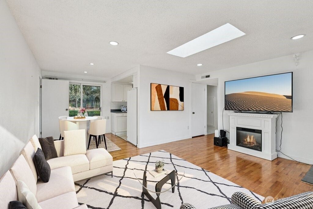 Photo of 2434 SW 328th Street, Federal Way, WA 98023 (MLS # 2469946)