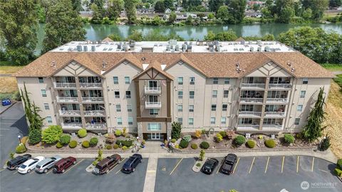 Photo of 1548 River Road #301, Longview, WA 98632 (MLS # 2394317)