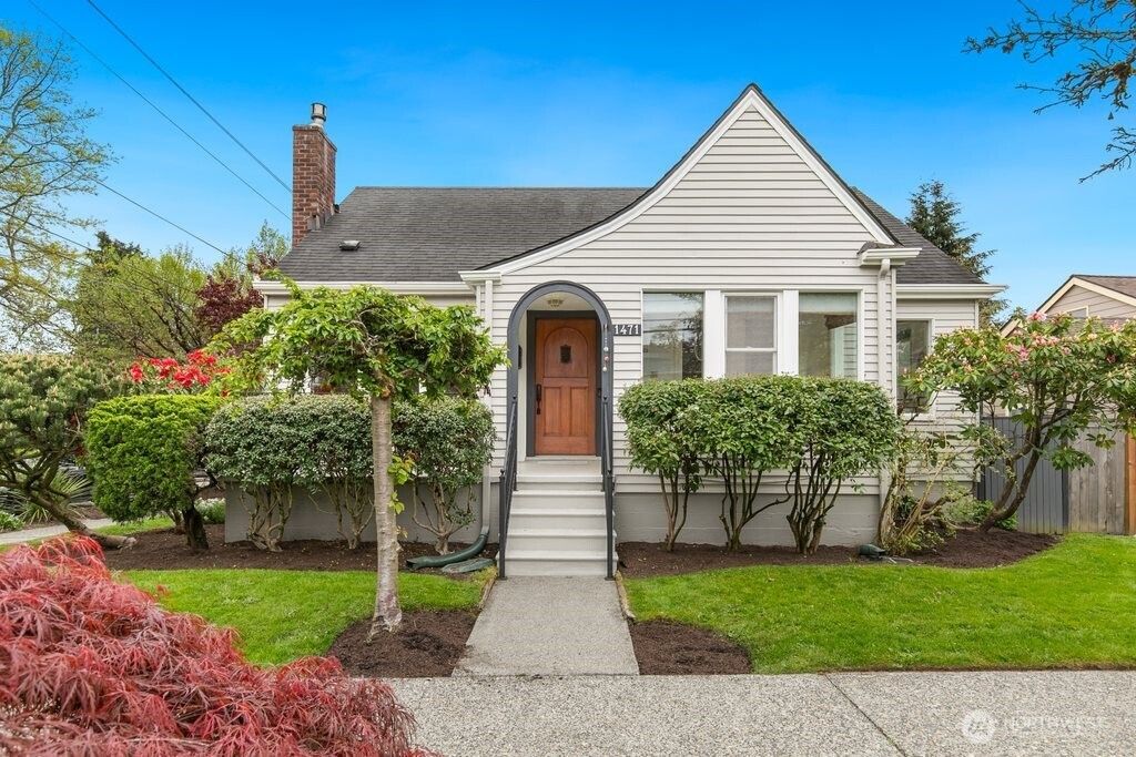 Photo of 1471 NW 77th Street, Seattle, WA 98117 (MLS # 2514774)