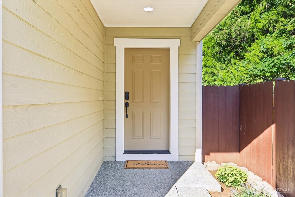 Photo of 18831 18th Place W, Lynnwood, WA 98036 (MLS # 2586156)