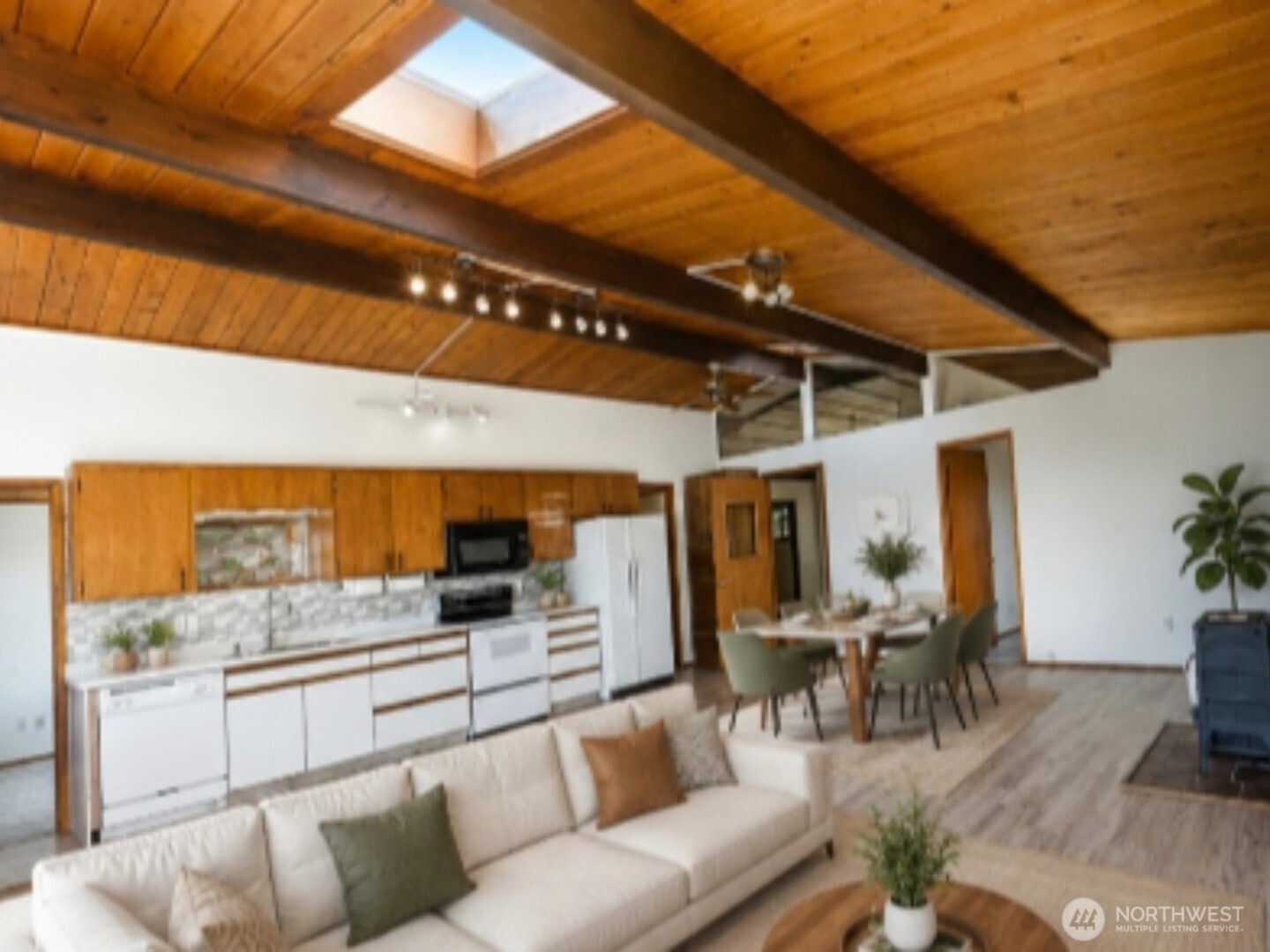 1838 Edgewood Drive