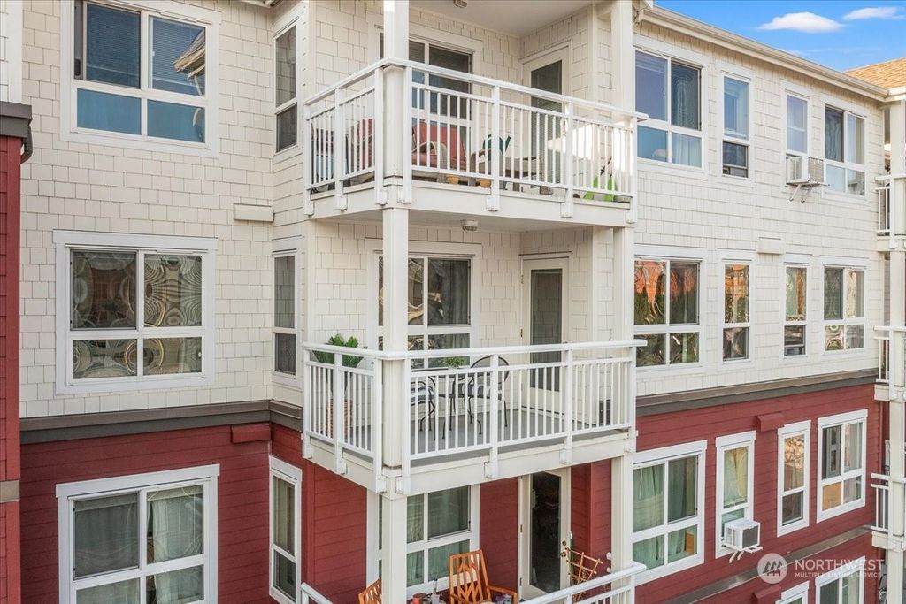 Photo of 2805 NE 125th Street #407, Seattle, WA 98125 (MLS # 2135145)