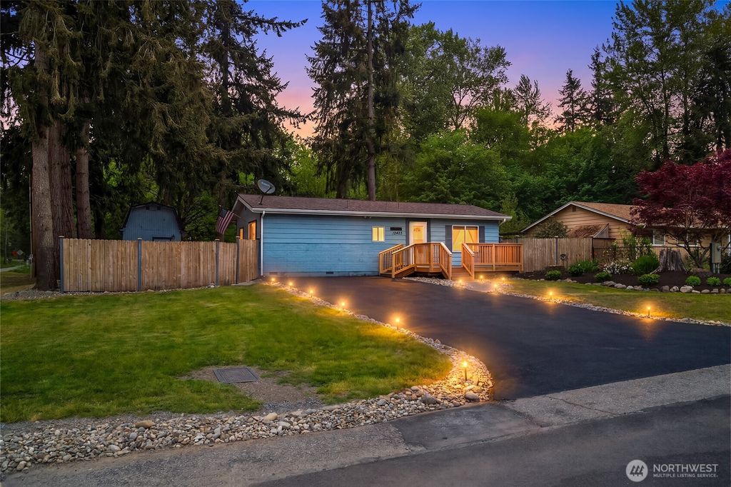Photo of 12423 18th St ST SE, Lake Stevens, WA 98258 (MLS # 2516536)