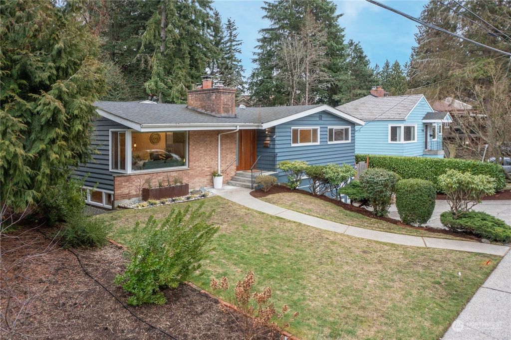 Photo of 7748 30th Avenue NE, Seattle, WA 98115 (MLS # 2030250)