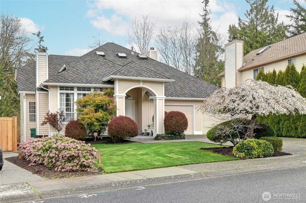 Photo of 4813 Harbour Heights Drive, Mukilteo, WA 98275 (MLS # 2351270)