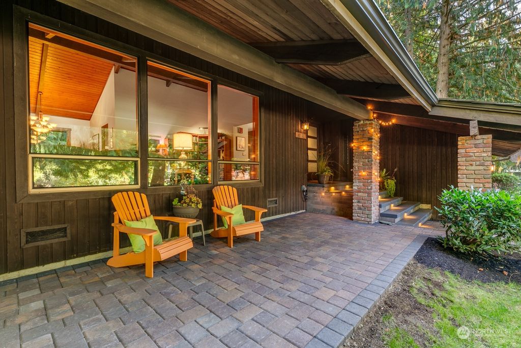 Photo of 13707 47th Avenue W, Edmonds, WA 98026 (MLS # 2299612)