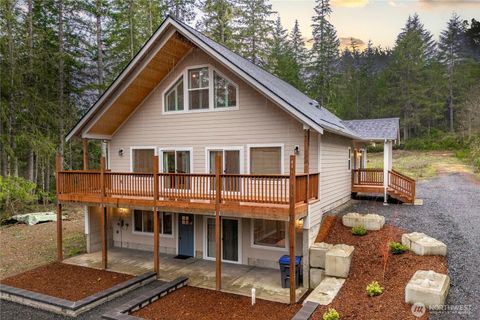 Photo of 41 E Coon Drive N, Belfair, WA 98528 (MLS # 2465311)