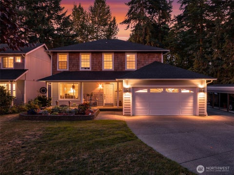 Photo of 826 126th Street Ct E, Tacoma, WA 98445 (MLS # 2569450)