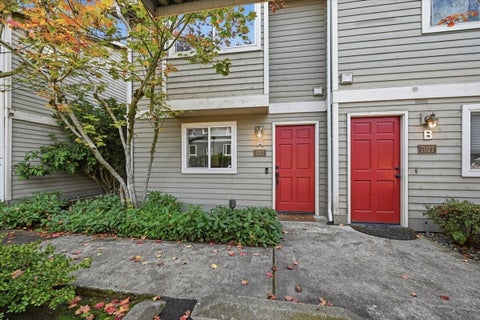 Photo of 7027 210th Street SW #A, Lynnwood, WA 98036 (MLS # 2595563)