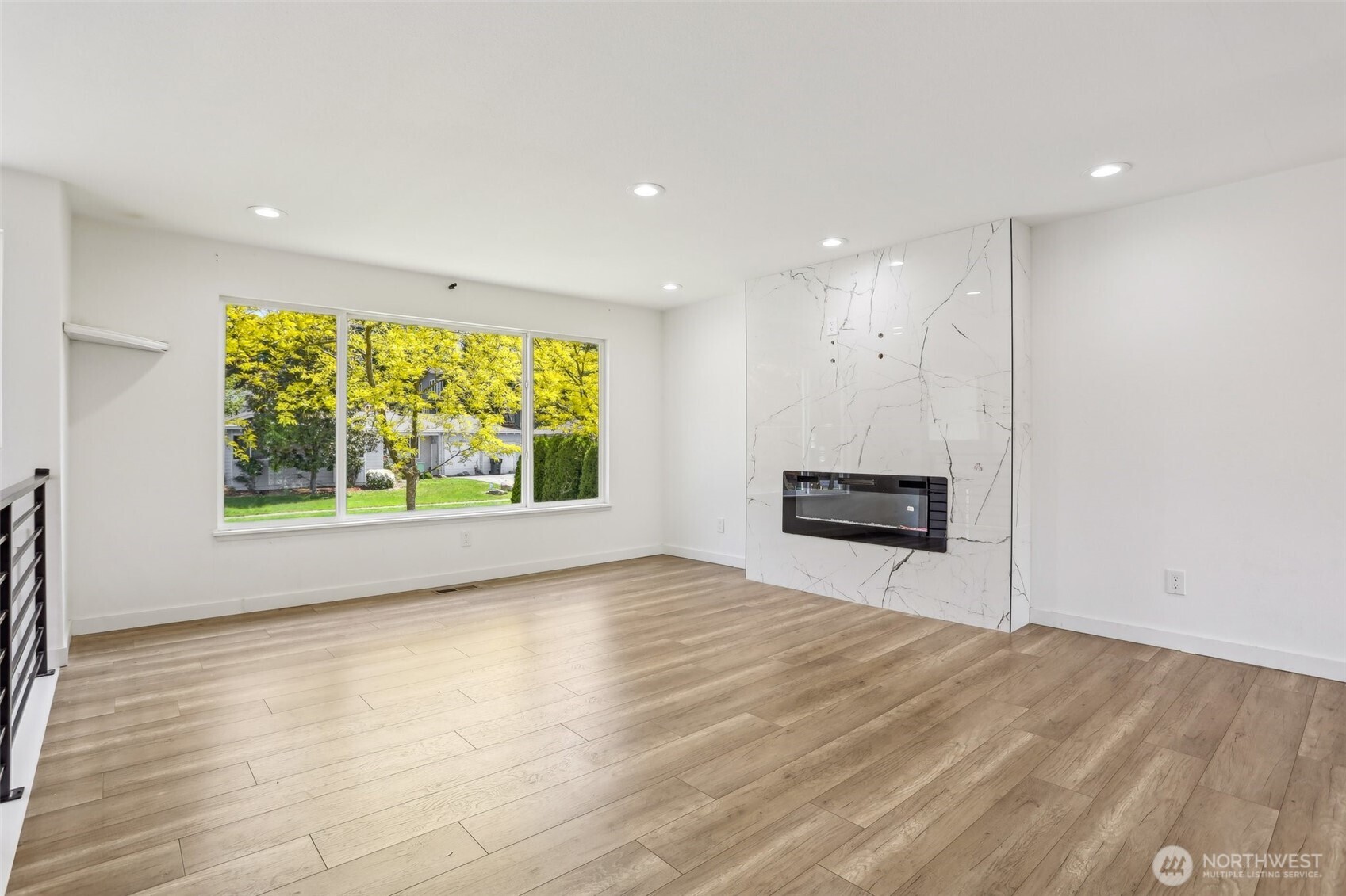 2531 Smithers Avenue S