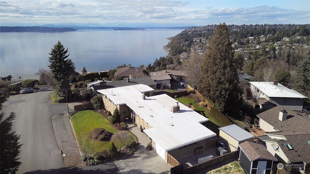 Photo of 12872 Shorecrest Drive SW, Burien, WA 98146 (MLS # 2209389)