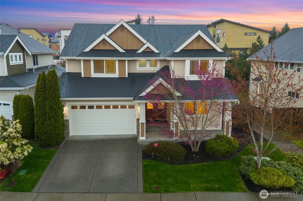 Photo of 4518 NE 2nd Court, Renton, WA 98059 (MLS # 2508030)