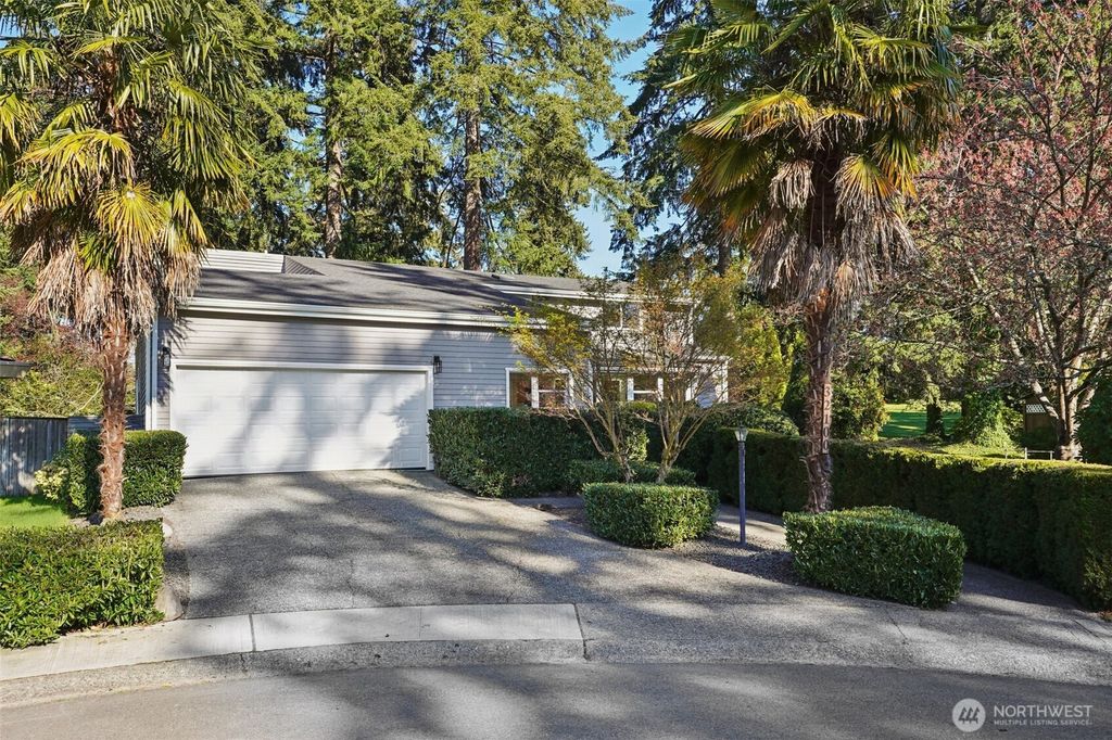 Photo of 32100 32nd Avenue SW, Federal Way, WA 98023 (MLS # 2505822)