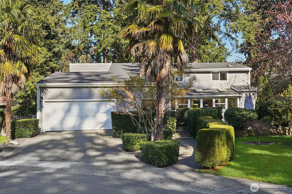 Photo of 32100 32nd Avenue SW, Federal Way, WA 98023 (MLS # 2505822)