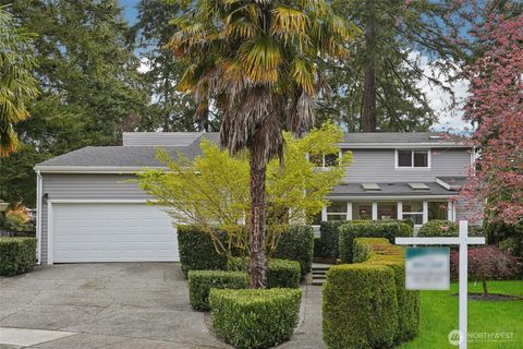 Photo of 32100 32nd Avenue SW, Federal Way, WA 98023 (MLS # 2505822)