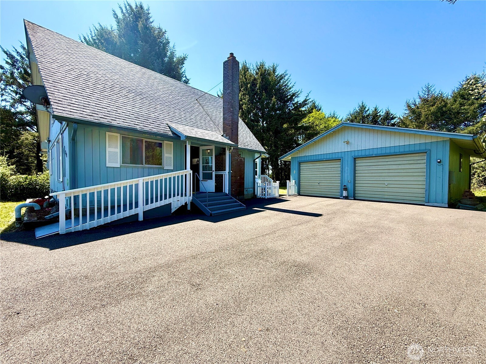 313 Centaurus Avenue SW