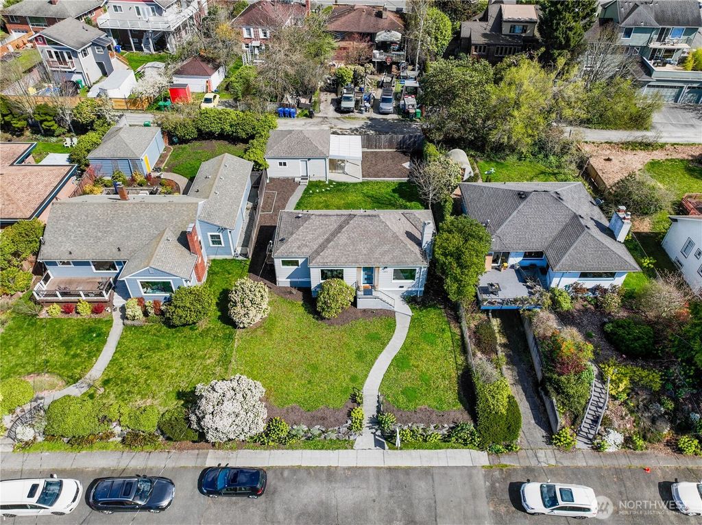 Photo of 12014 Palatine Avenue N, Seattle, WA 98133 (MLS # 2340153)