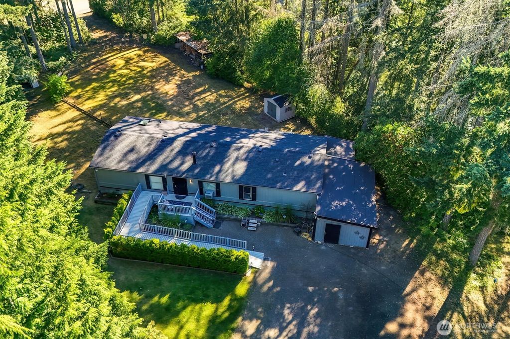 Photo of 12514 144th Avenue NW, Gig Harbor, WA 98329 (MLS # 2556043)