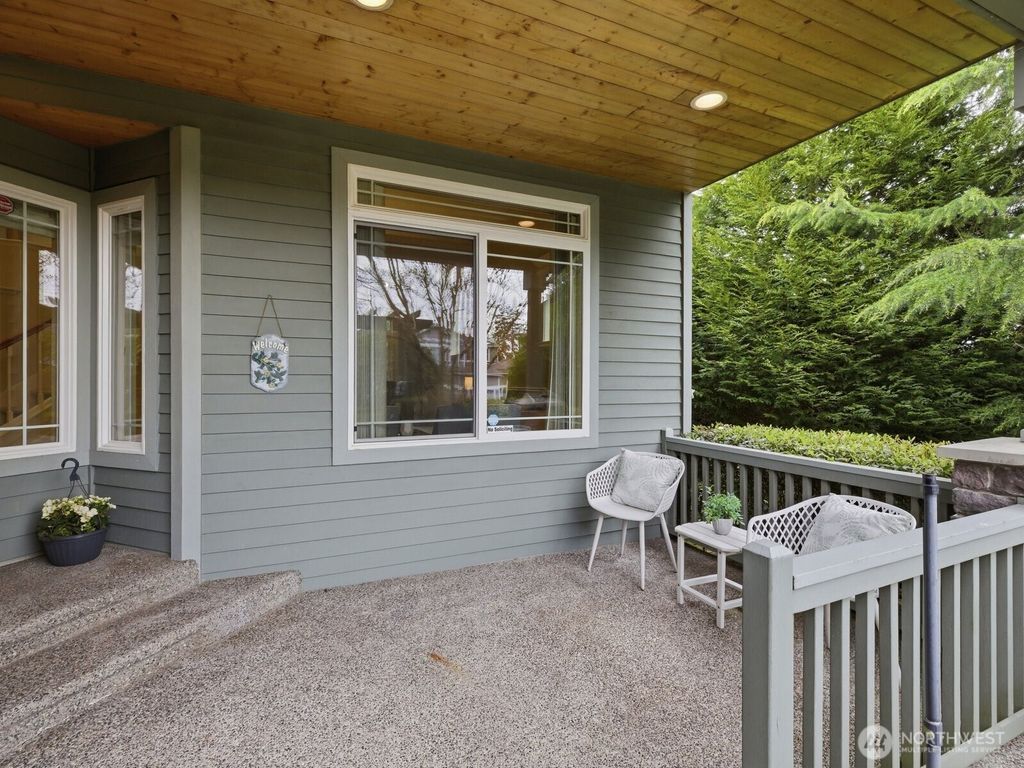 Photo of 3501 166 Street SW, Lynnwood, WA 98037 (MLS # 2511426)